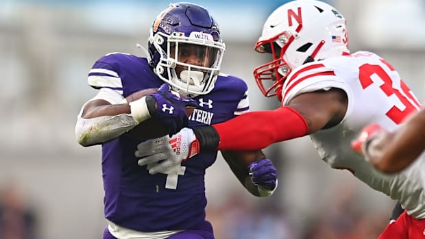 Ochaun Mathis and Cam Porter 2022 Nebraska vs. Northwestern football USATSI_18938000